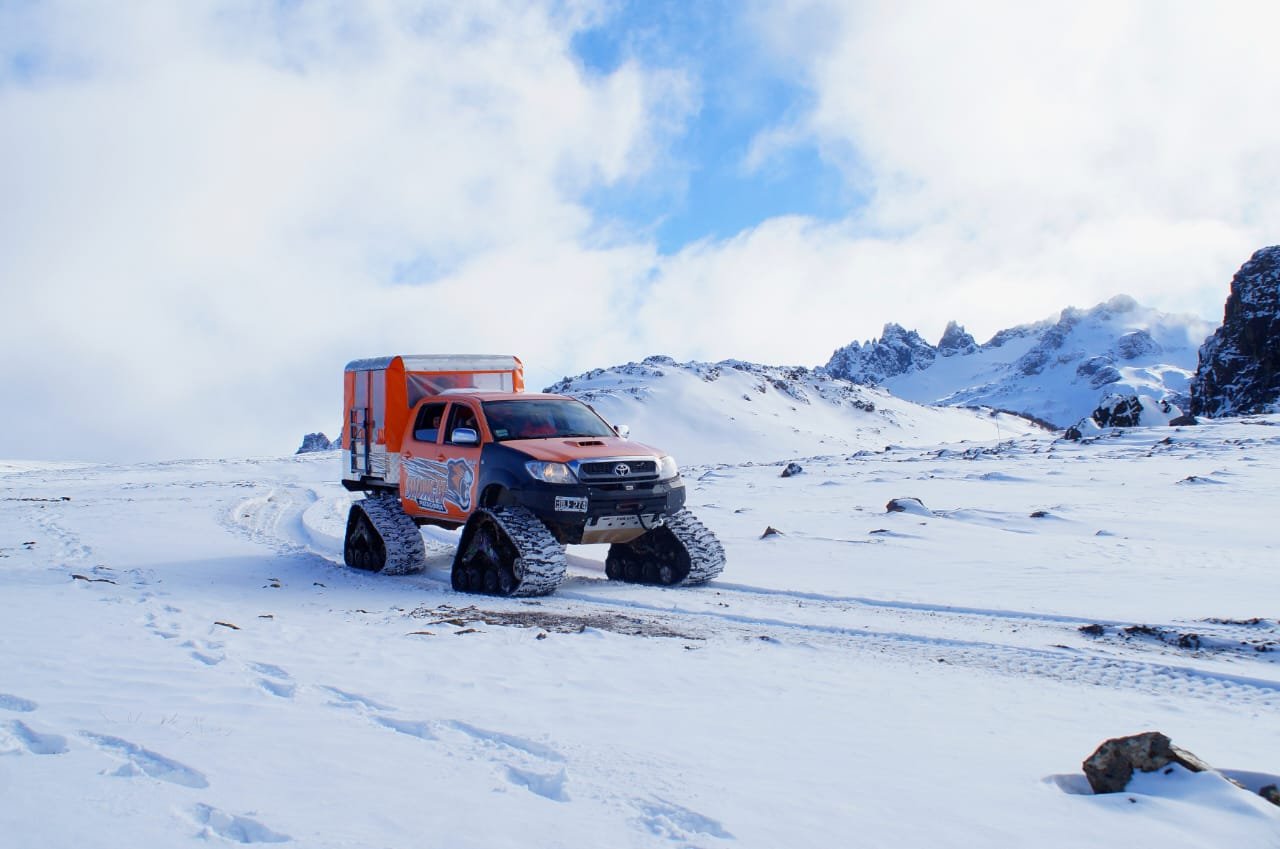 SnowCat Cerro Perito Moreno Bariloche nieve excursión