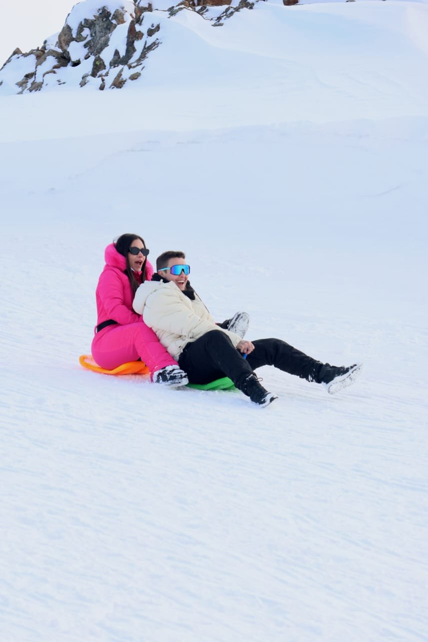 Pareja en trineo